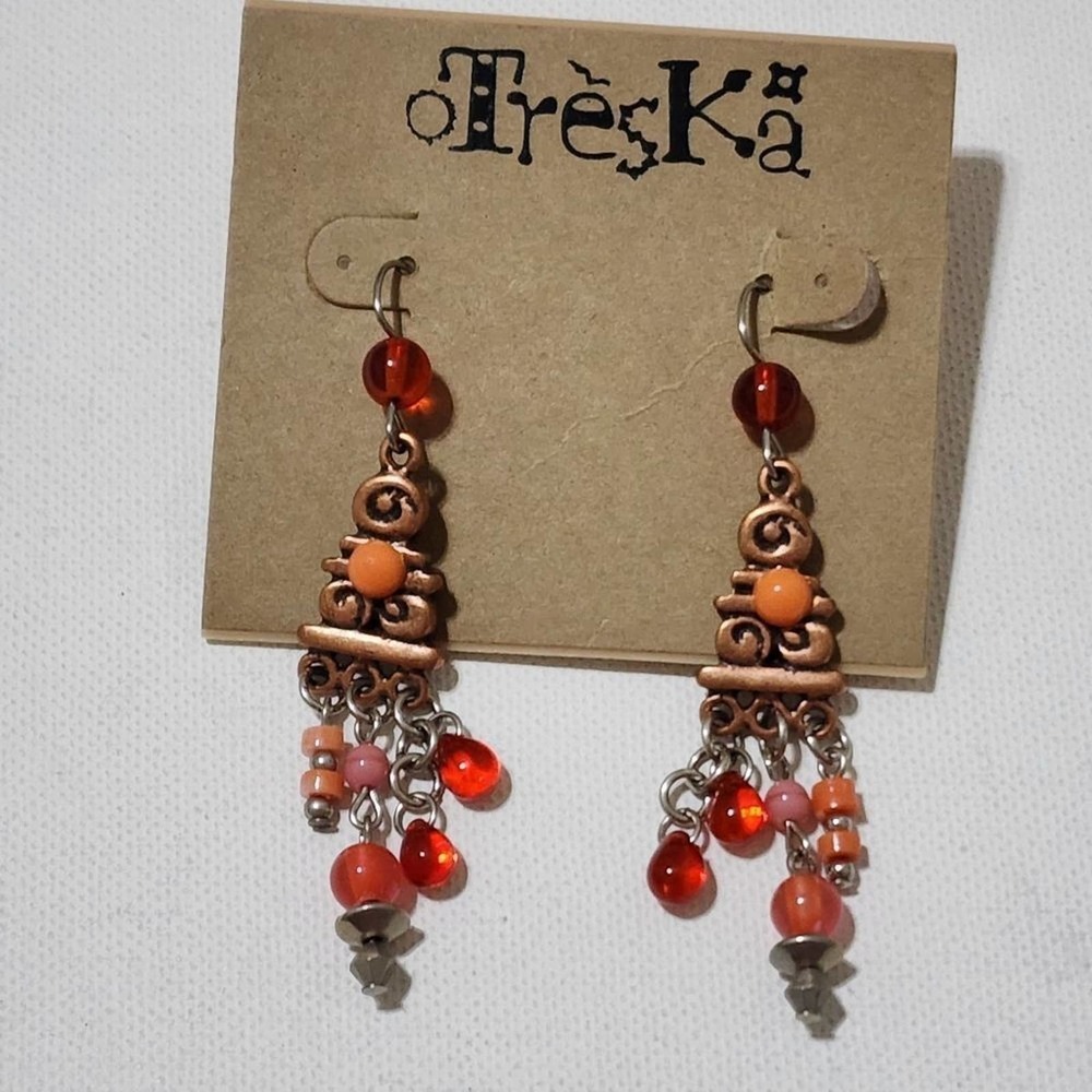 TRESKA Peach And Orange beaded dangle chandelier‎ earrings new!!!
